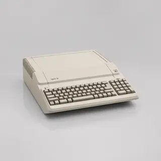 Apple IIe Platinum
